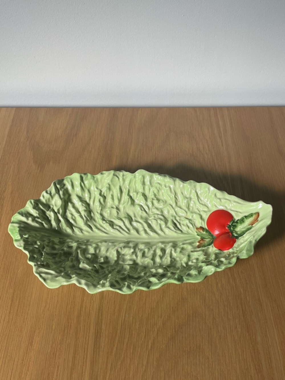 Vintage Carlton Ware Cabbage Lettuce Leaf Ceramic Serving Dish with Tomato 🥬